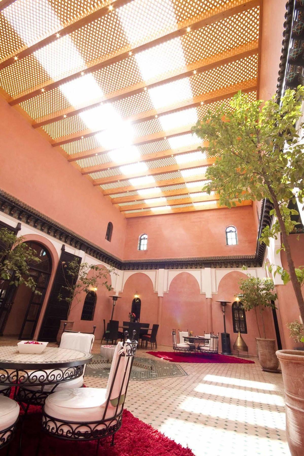 فندق Riad Al Riadinou El Jem'a Ghemat المظهر الخارجي الصورة